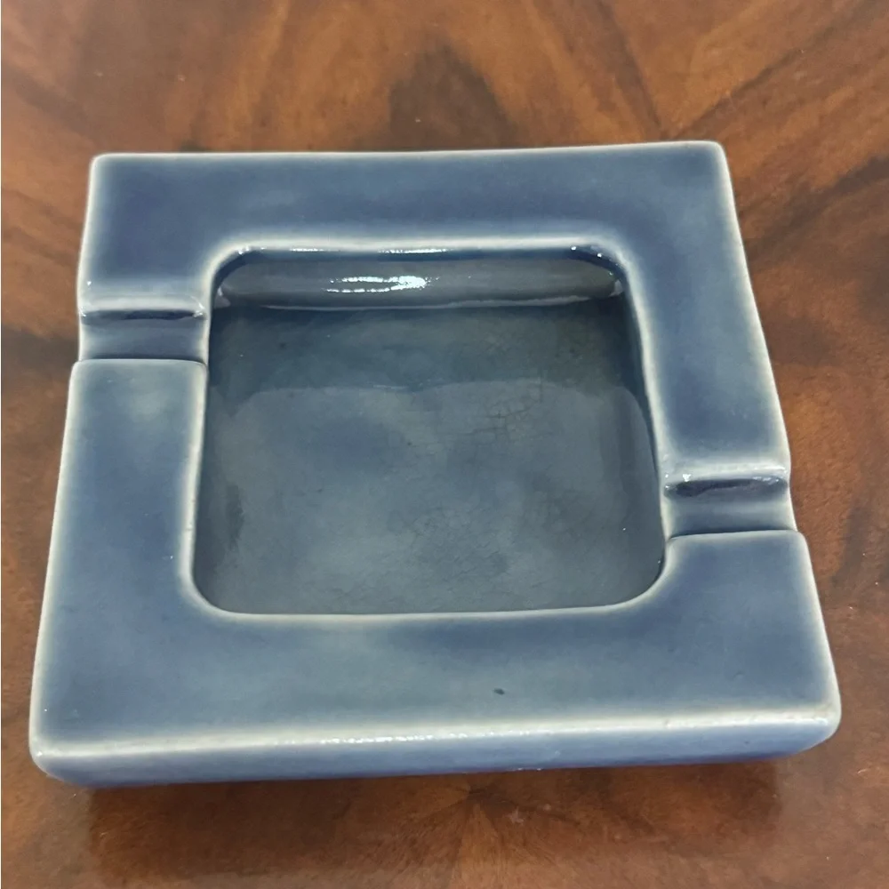 Asian Art Deco Thai Celadon ashtray, made in Thailand.  5 X 5 - Picture 3 of 8